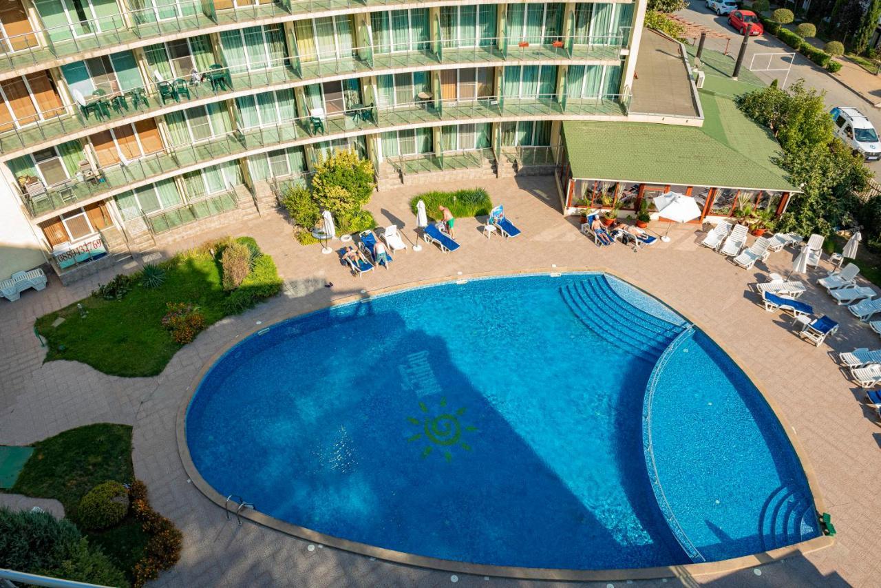 Julia Family - Menada Apartments Slăntjev Brjag Exteriör bild