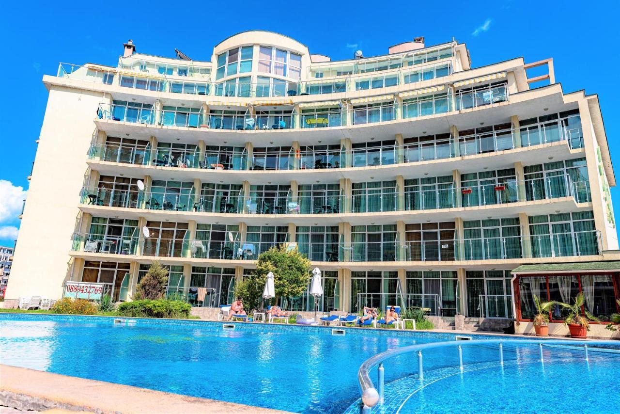 Julia Family - Menada Apartments Slăntjev Brjag Exteriör bild