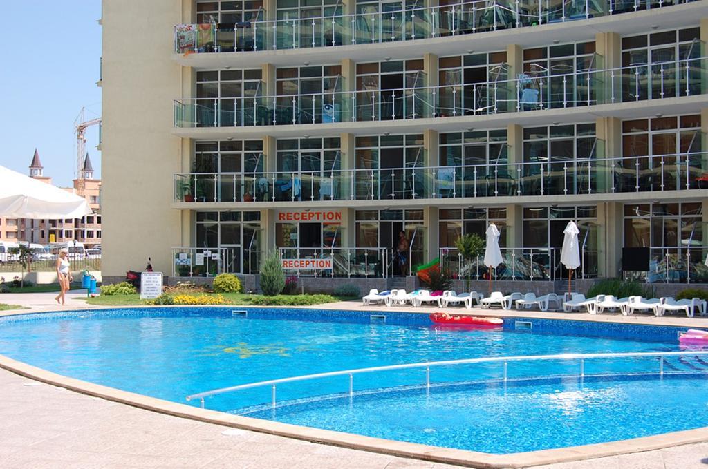 Julia Family - Menada Apartments Slăntjev Brjag Exteriör bild