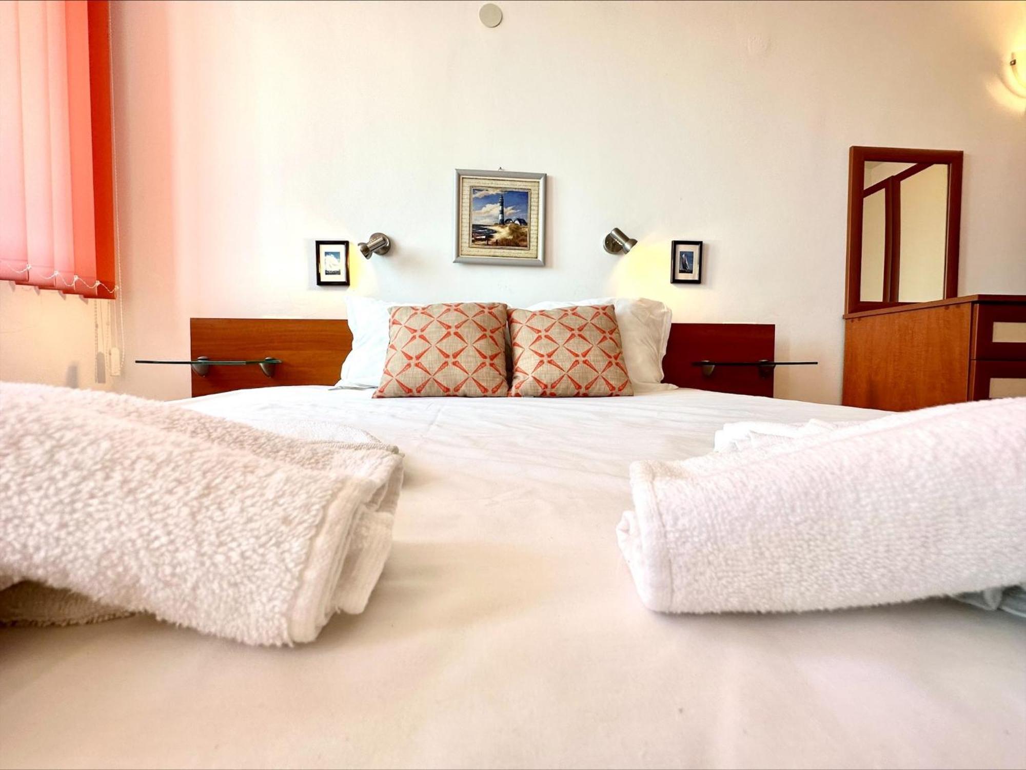 Julia Family - Menada Apartments Slăntjev Brjag Exteriör bild