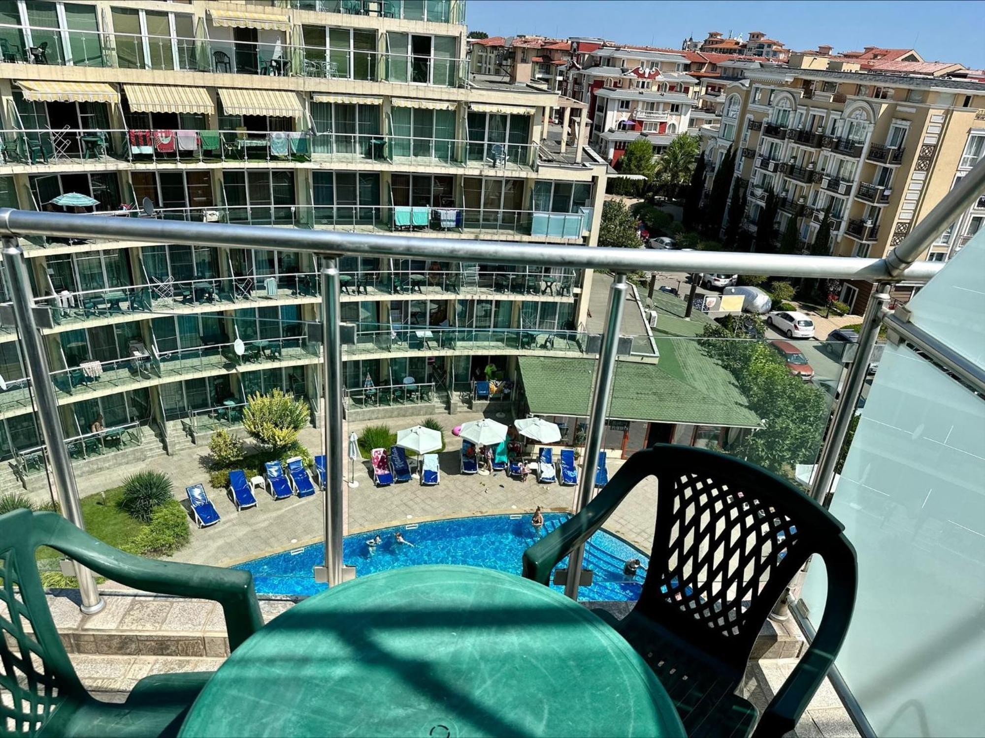 Julia Family - Menada Apartments Slăntjev Brjag Exteriör bild